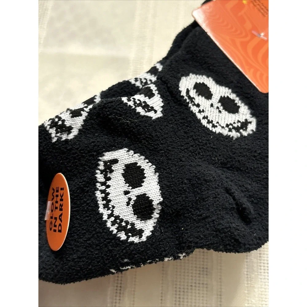 Disney Socks 2T-3T Glow In The Dark Tim Burton The‎ Nightmare Before Christmas